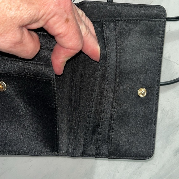 Deluxity Crossbody wallet  case  ID holder  Credit card case  billfold NWT - Picture 16 of 17